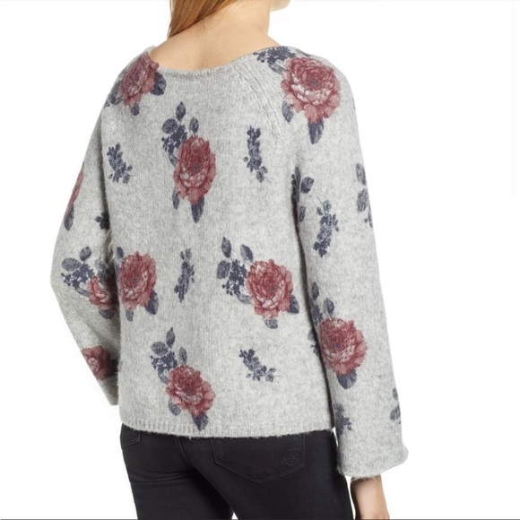Lucky Brand Wool Blend Scoop Neck Floral Bell Sleeve Sweater in Grey Size Medium - Picture 2 of 9